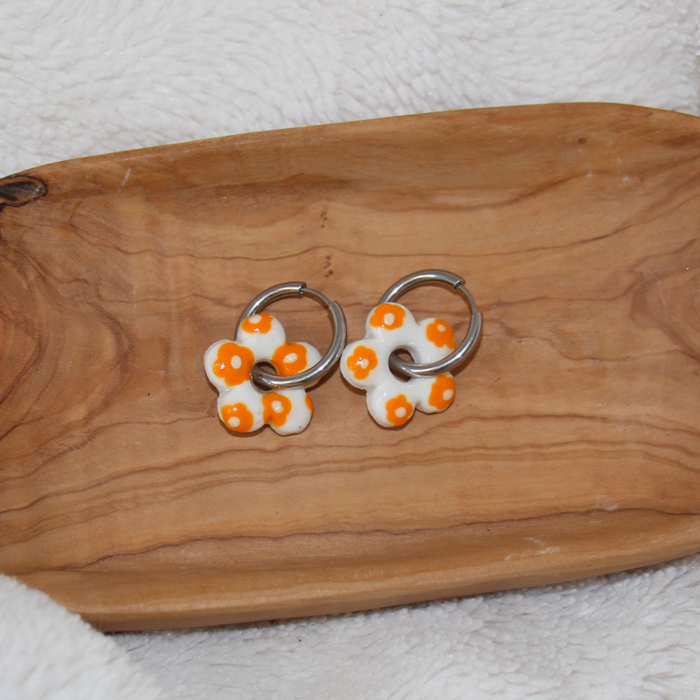 boucles d oreilles fleur orange blanche acier inoxydable