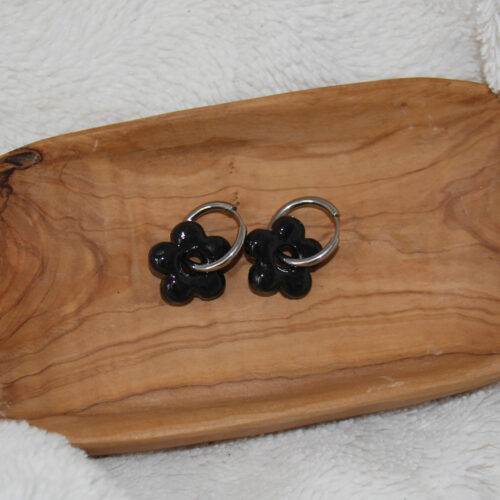 boucles d oreilles fleur noire acier inoxydable