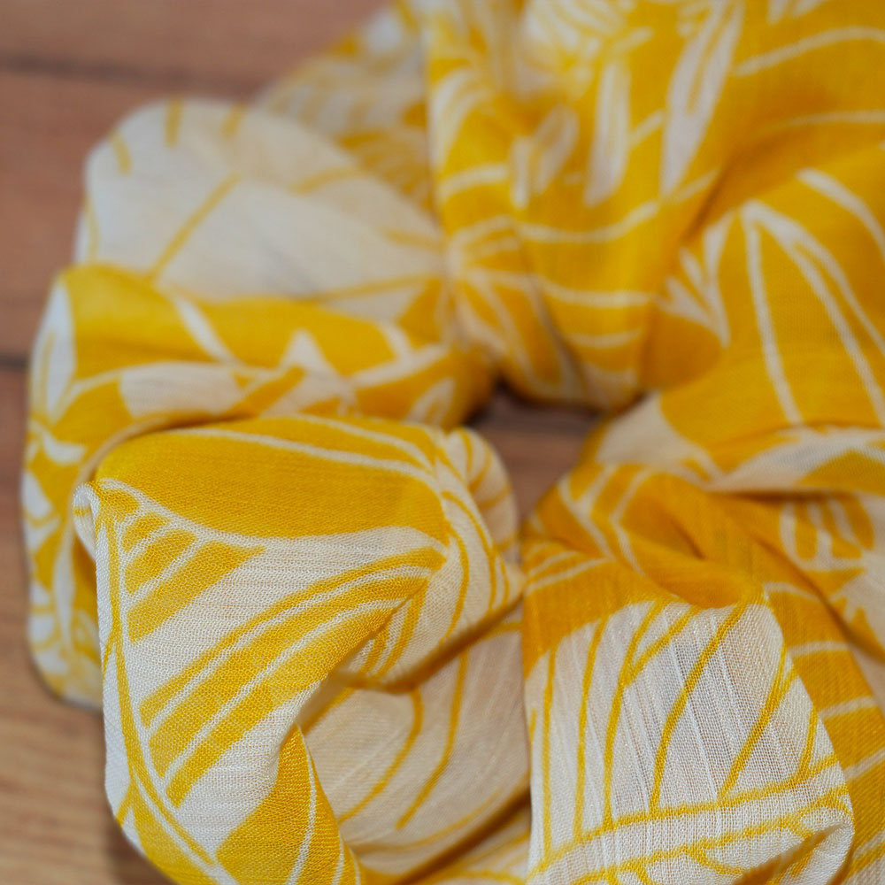 chouchou cheveux motif blanc et jaune Marmull