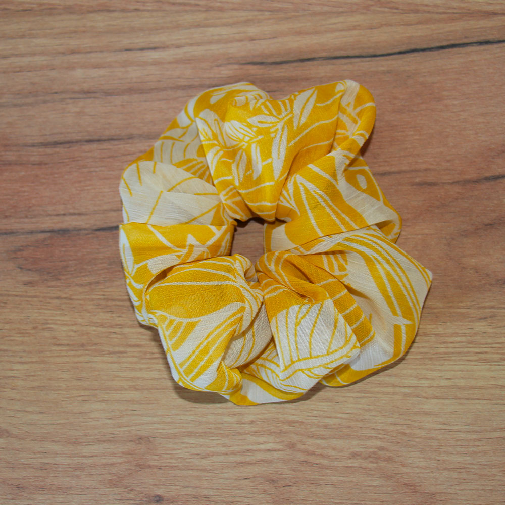 Chouchou Marmull – motif blanc et jaune chouchou cheveux motif blanc et jaune Marmull