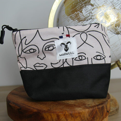 trousse marmull motif visage graphique noir et blanc
