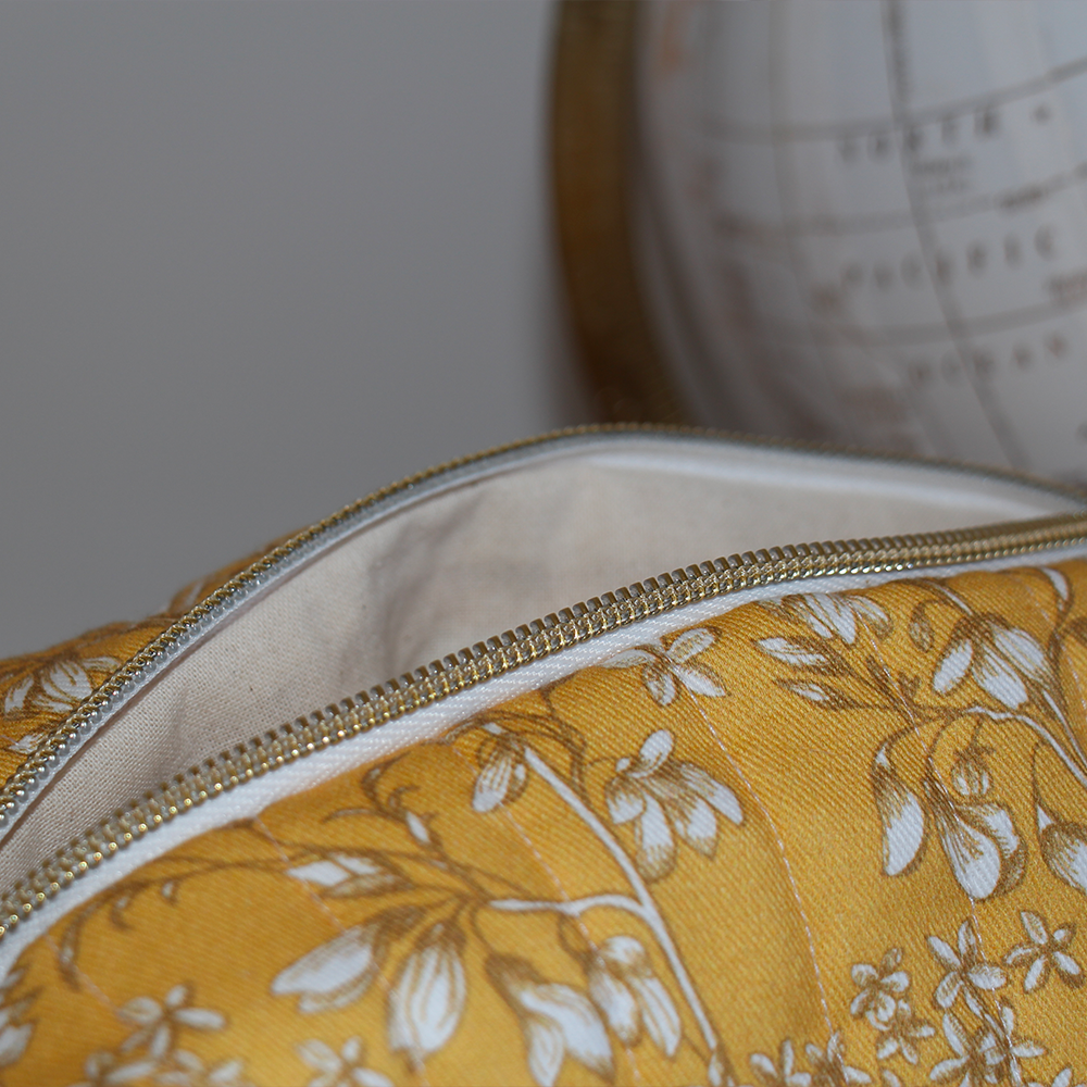 trousse marmull matelassé jaune en coton